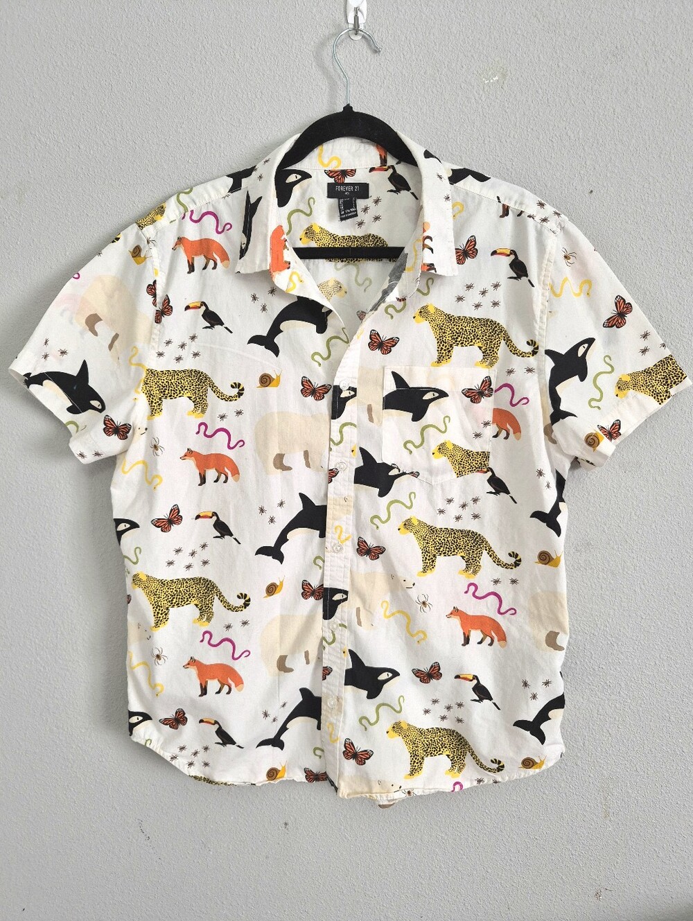 Forever 21 Men Animal Print Button Down Short Sleeve Shirt Large